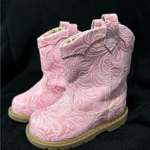 Pink toddler boots size 4